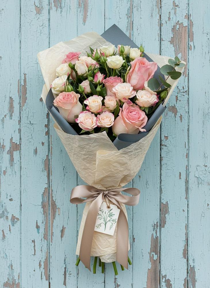 Букет цветов из: Розы в Сальске