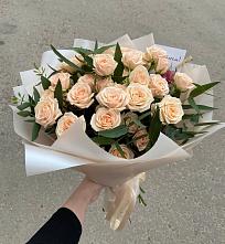 Букет Кремовые розы Латте в Сальске