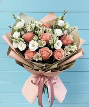 Букет цветов из:  Розы, Альстромерии и Лизиантусы в Сальске