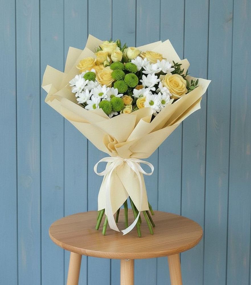 Букет цветов из: Хризантемы и Розы в Сальске