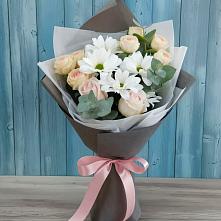 Букет цветов из:  Хризантемы и Розы в Сальске