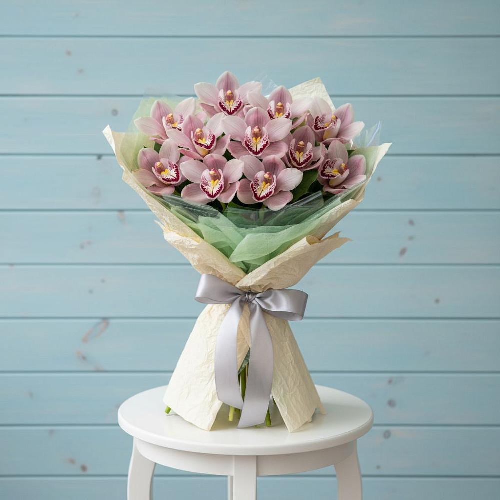 Букет цветов из: Орхидеи и Розы в Сальске