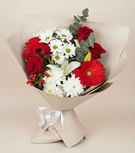 Букет цветов из:  Розы, Хризантемы, Герберы и Лилии в Сальске