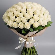 Букет 101 беля роза Белоснежка в Сальске