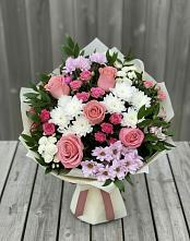 Букет цветов из:  Альстромерии, Гвоздики, Розы и Хризантемы в Сальске