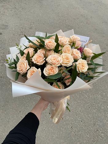 Букет Кремовые розы Латте в Сальске