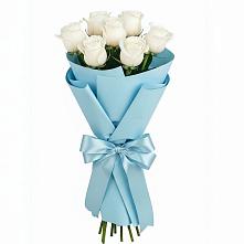 Букет 7 белых роз Проуд в Сальске