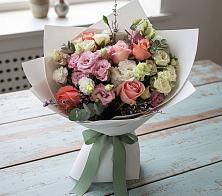 Букет цветов из:  Розы, Лизиантусы и Гвоздики в Сальске