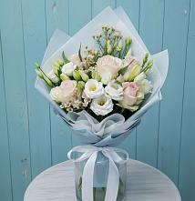 Букет цветов из:  Розы и Лизиантусы в Сальске