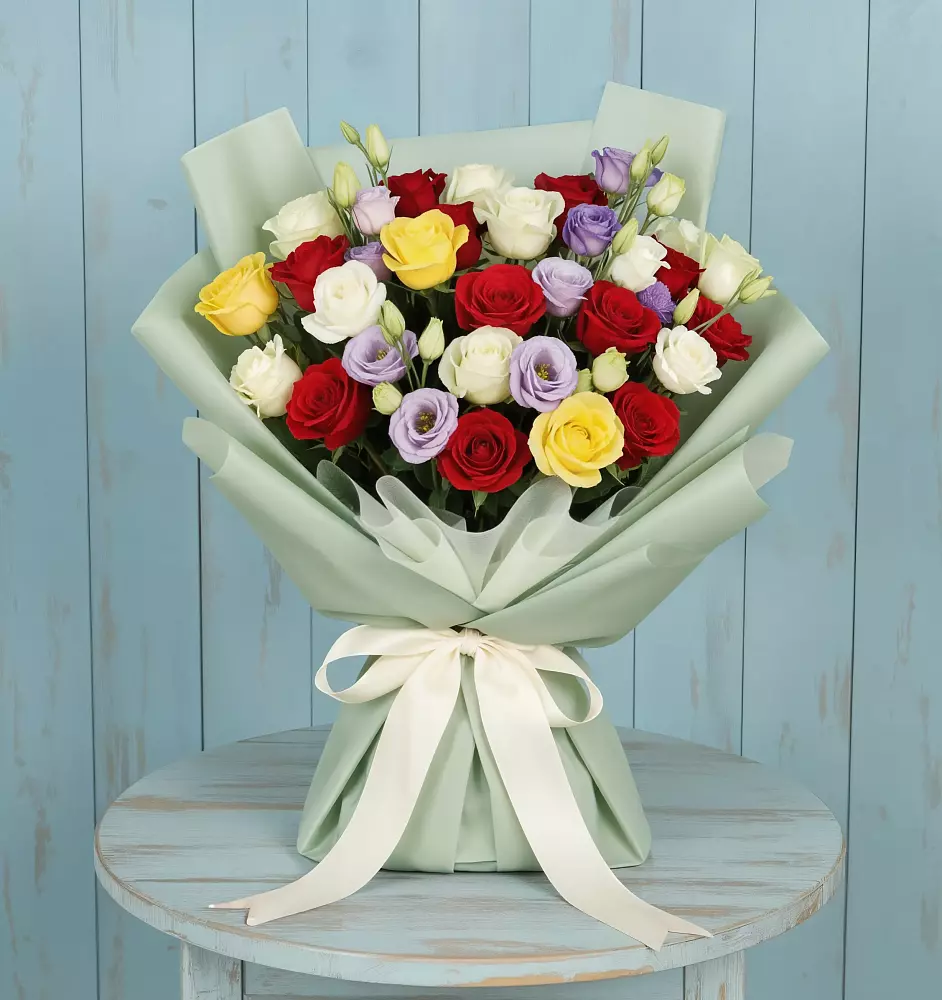 Букет цветов из: Розы в Сальске